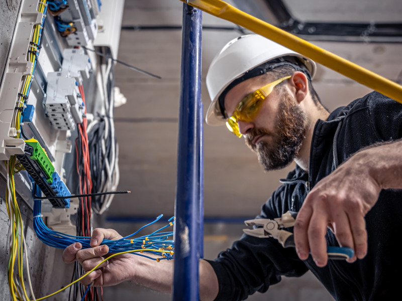 Elektromos árnyékolók beüzemlése